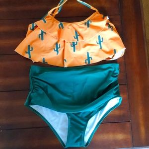 High-waisted swimsuit